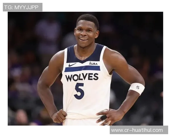 爱德华兹第三节狂轰21分全场最高35分助球队取得胜利表现惊艳