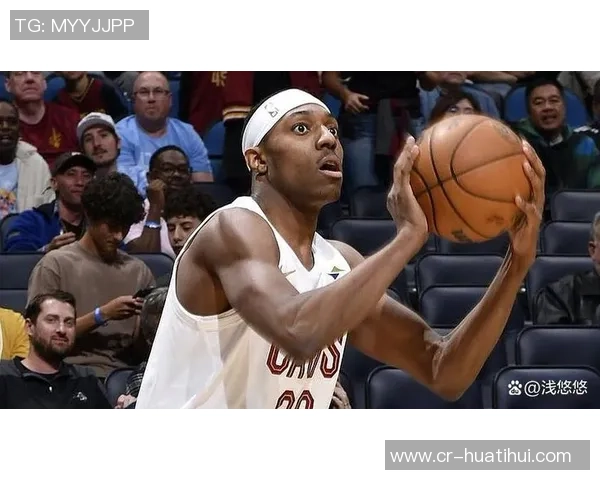 汤姆林表现出色32分钟内高效得分14分并贡献4篮板 汤姆林表现出色32分钟内高效得分14分并贡献4篮板